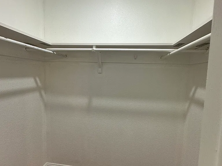 1661 Bartlett Ave — Photo 24