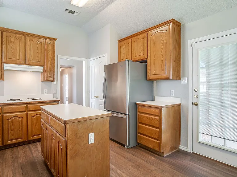 7617 Blossom Dr — Photo 15