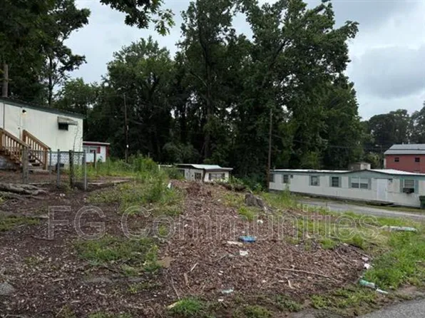 7530 Lone Oak St #40, Spartanburg, SC 29303