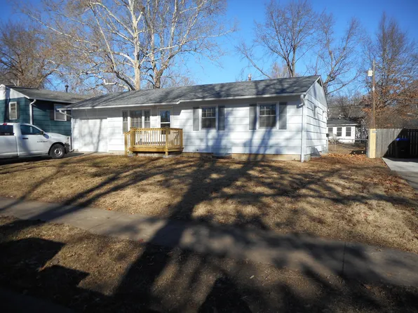 5218 SW 28th St, Topeka, KS 66614
