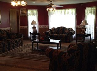 146 Lakeview Dr, Petal, MS 39465