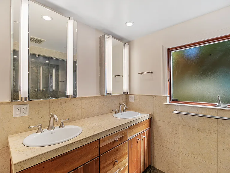 Master bathroom.