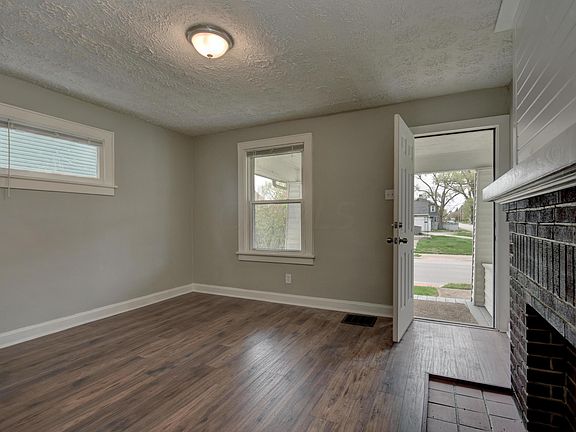 4th image of 693 Frebis Ave