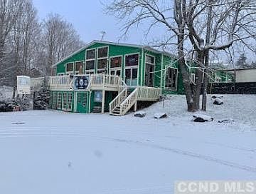 3rd image of 6002 Main St