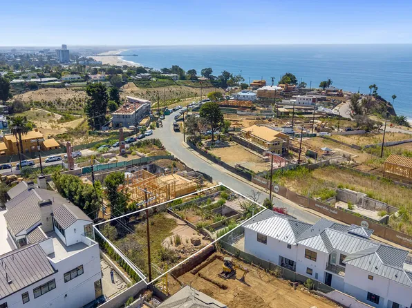 15321 Friends St, Pacific Palisades, CA 90272