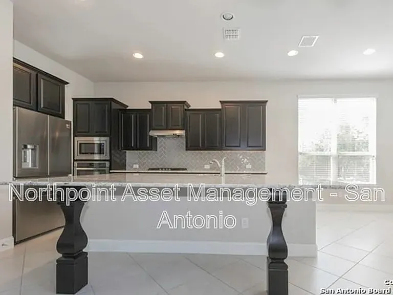 13706 Meadowick Dr — Photo 5