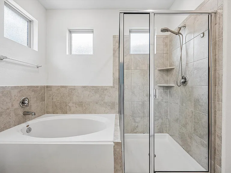 10303 Buster Dr — Photo 16