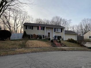 893 Murray Hill Dr, Xenia, OH 45385