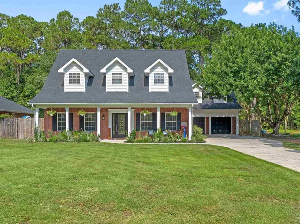 3228 McMillan Creek Dr, Milton, FL 32583