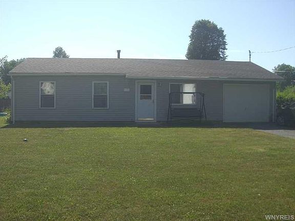 2nd image of 156 Iroquois Ave
