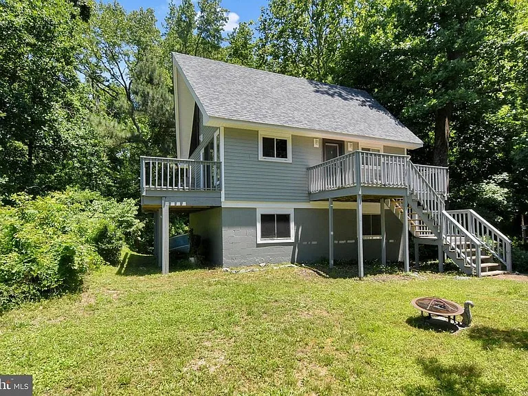 459 Monument Dr — Photo 27