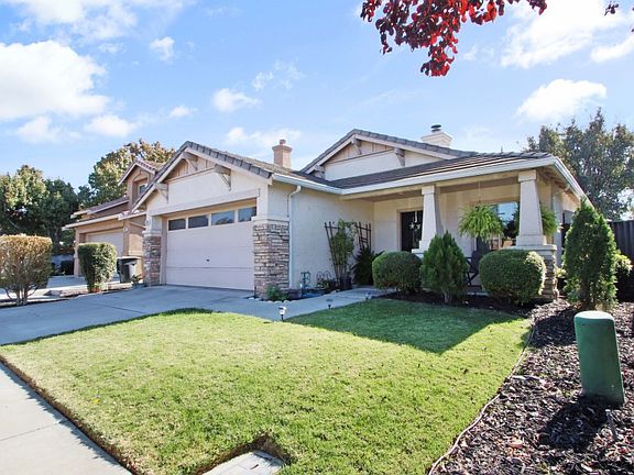 2nd image of 670 Pombo Square Dr