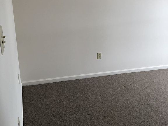 3rd image of 1099 Merrick Dr APT 7