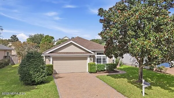 4 bed, 3.0 bath, 2319 sqft, $2,990 — Photo 2