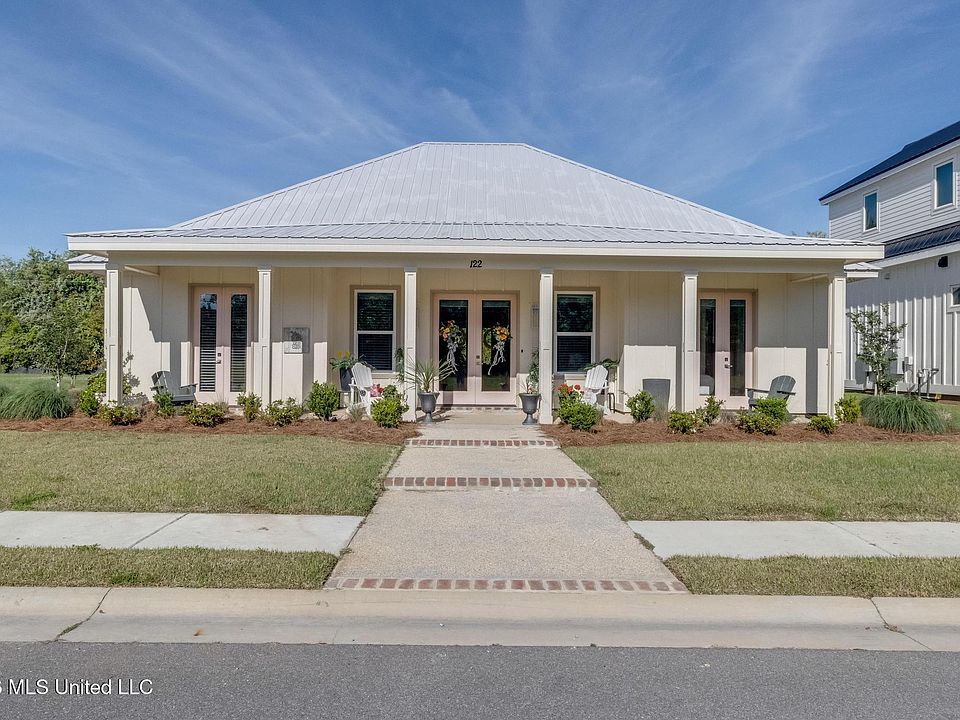 1st image of 122 Seaside Oaks Dr