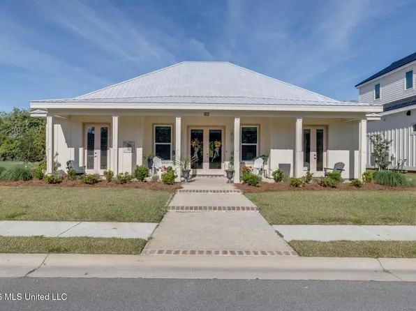 122 Seaside Oaks Dr, Pass Christian, MS 39571