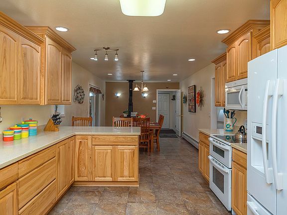 5th image of 3320 Spruce Branch Dr
