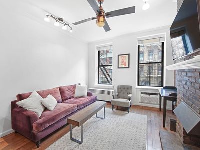 221 W 21st St APT 2D, Manhattan, NY, 10011