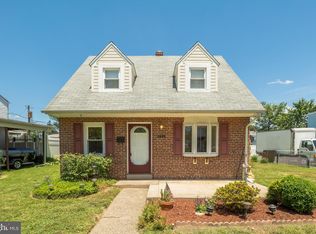 834 Springhill Rd, Secane, PA 19018