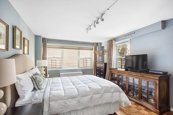 Sold by Berkshire Hathaway HomeServices New York Properties | media 22