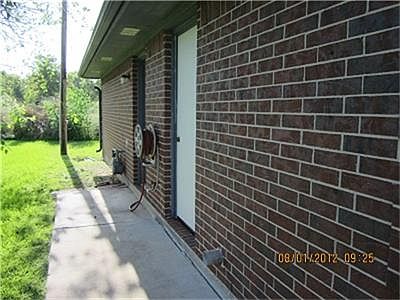 1st image of 4229 Avenue Q 1/2