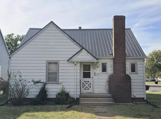 919 Pine St, La Crosse, KS 67548