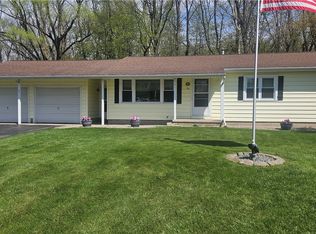 84 Orchard Hills Dr, Spencerport, NY 14559
