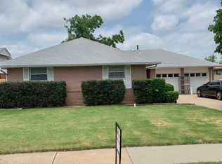 3225 Hilltop Rd, Midwest City, OK 73110