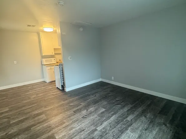 4410 Bassett St #5, Santa Clara, CA 95054