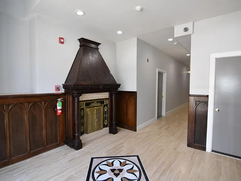 1236-44 E Columbia Ave #11 — Photo 25