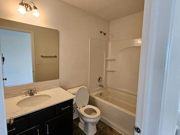 1921 Continental Ave — Photo 13