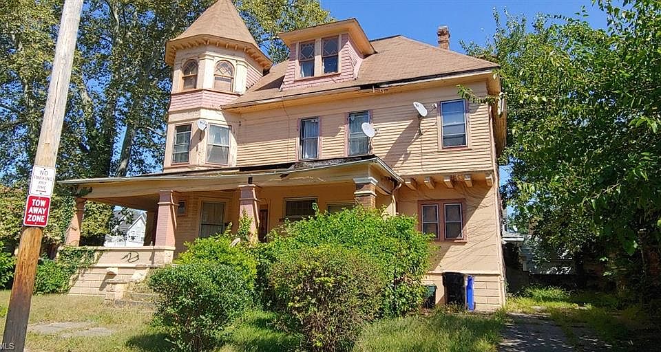 9902 South Blvd, Cleveland, OH 44108 Zillow