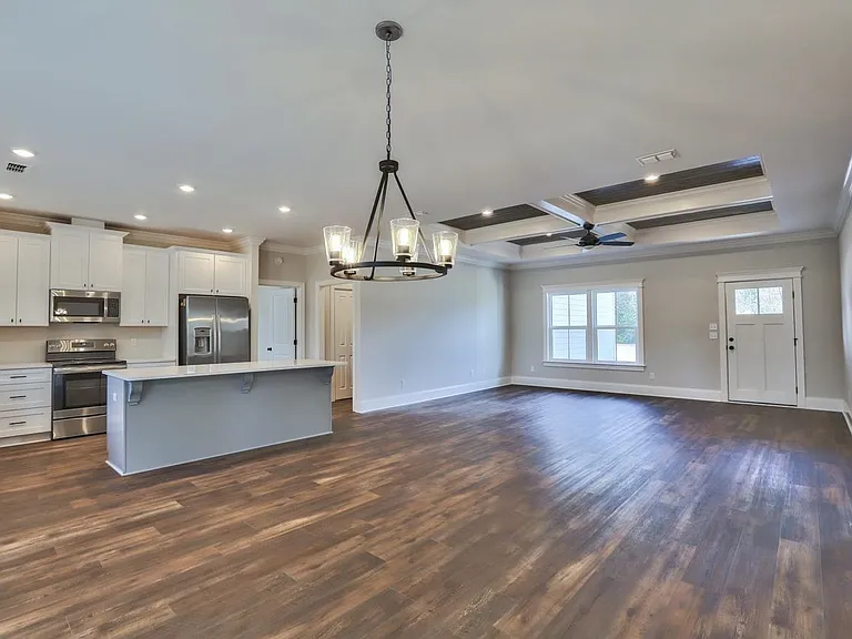 43 Sarlan Garden Dr — Photo 10