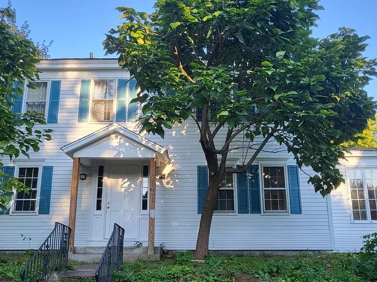 608 S Pleasant St — Photo 7