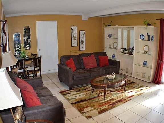 4th image of 2216 Ashland Blvd