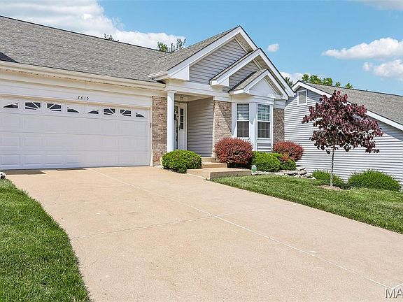 3rd image of 2415 S Lakeridge Ct #15