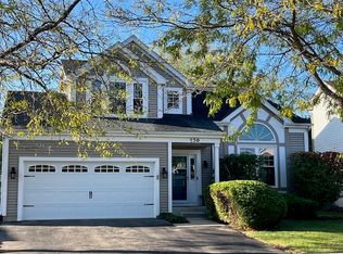 250 Buckingham Dr, Grayslake, IL 60030