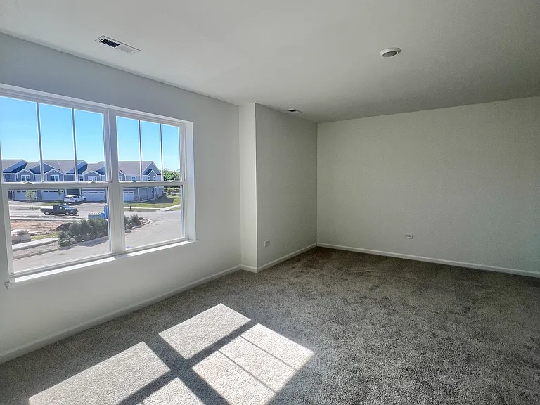 612 Cassia Ct — Photo 9