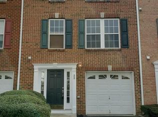 23 Saxton Rd, Farmingdale, NJ 07727