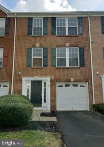 23 Saxton Rd, Farmingdale, NJ, 07727