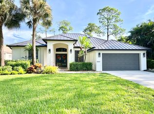 6564 Chestnut Cir, Naples, FL 34109