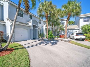 4759 Grapevine Way, Davie, FL 33331