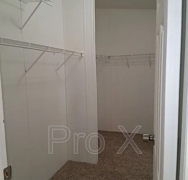 910 Sands Rd — Photo 7