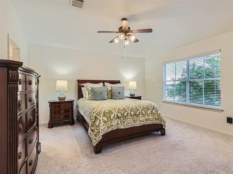 1717 Thompson Trl — Photo 13