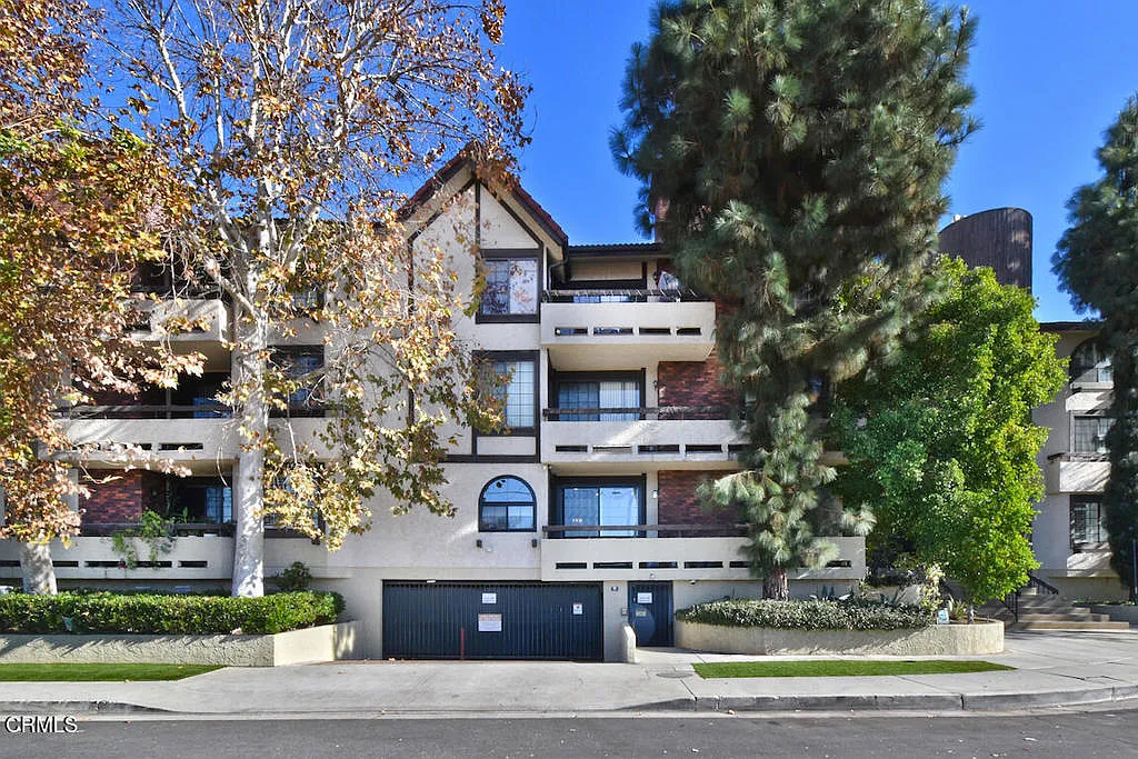 2 bed, 2.0 bath, 1245 sqft, $2,950 — Photo 1