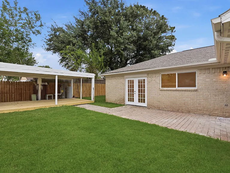 6718 Deer Ridge Ln — Photo 22