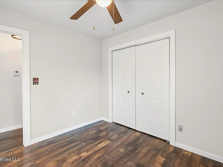 110 Jamaica St — Photo 18