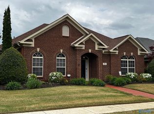 93 Nutcracker Ln SW, Huntsville, AL 35824