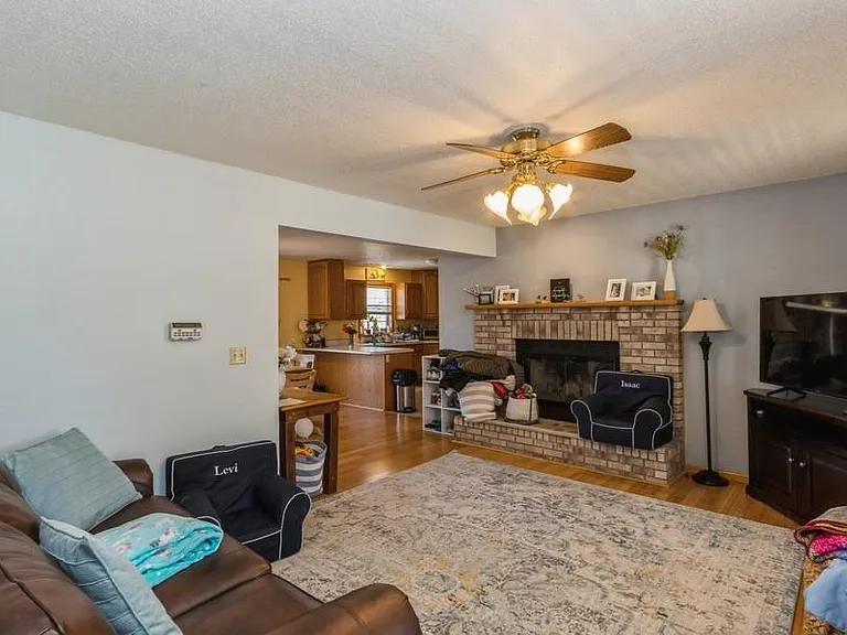 Mesquite Dr — Photo 15
