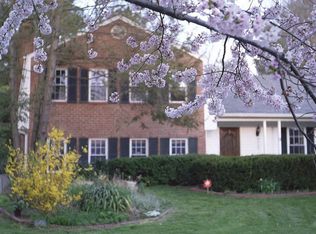 9 Dunleith Ct, Gaithersburg, MD 20878